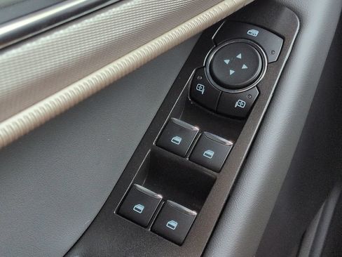 Certified 2025 Ford Explorer Active RWD image 22