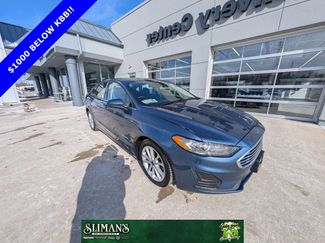 Used 2019 Ford Fusion SE video 1