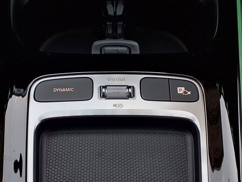 Used 2025 Mercedes-Benz GLA 35 AMG 4MATIC image 17