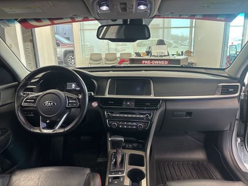 Used 2020 Kia Optima SX image 10