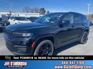 Used 2023 Jeep Grand Cherokee Altitude video 1