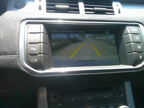 Used 2016 Land Rover Range Rover Evoque SE AWD/4WD image 18