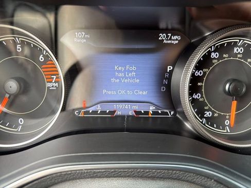 Used 2020 Jeep Cherokee Limited FWD image 19