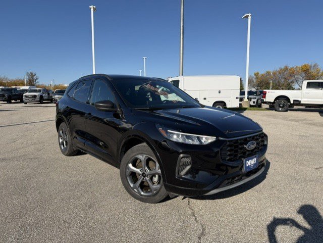 Certified 2024 Ford Escape ST-Line w/ Tech Pack #1 AWD/4WD image 1