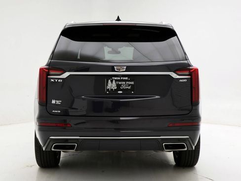Used 2025 Cadillac XT6 Premium Luxury image 8
