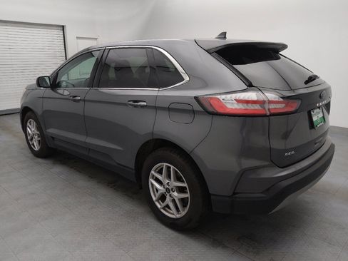 Used 2024 Ford Edge SEL image 3