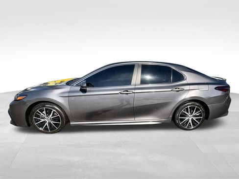 Used 2024 Toyota Camry SE w/ Convenience Package FWD image 5