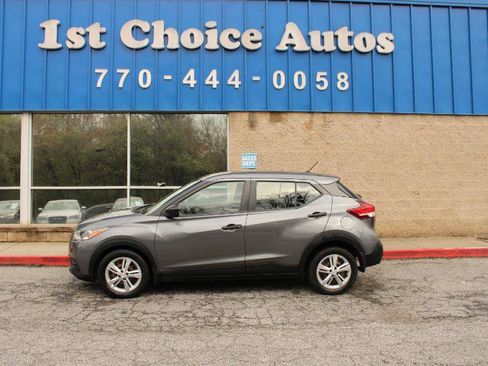 Used 2020 Nissan Kicks S FWD image 7