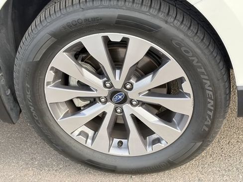 Used 2017 Subaru Outback 3.6R Touring w/ Popular Package #5A AWD/4WD image 5