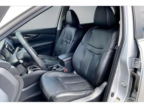 Used 2019 Nissan Rogue SL AWD/4WD image 21