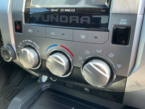 Used 2018 Toyota Tundra SR5 w/ SR5 Upgrade Package image 24