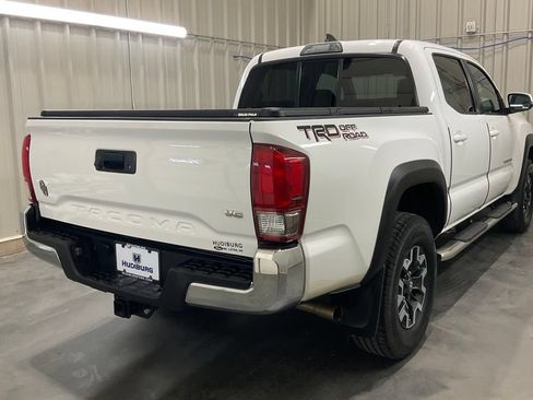 Used 2016 Toyota Tacoma TRD Off-Road w/ Towing Package RWD image 21