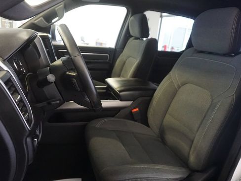Used 2019 RAM 1500 Big Horn AWD/4WD image 17