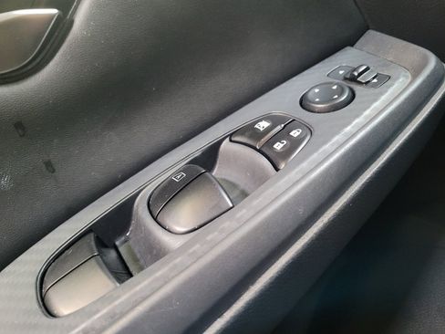 Used 2020 Nissan Sentra S FWD image 27