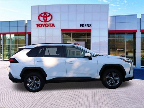 Certified 2025 Toyota RAV4 XLE FWD image 2