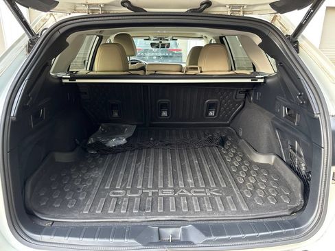 Used 2024 Subaru Outback Limited AWD/4WD image 30