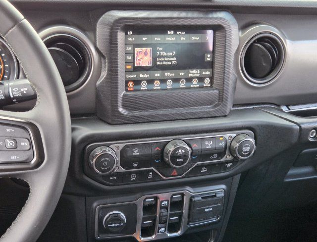 Used 2023 Jeep Wrangler Unlimited Sport AWD/4WD image 27