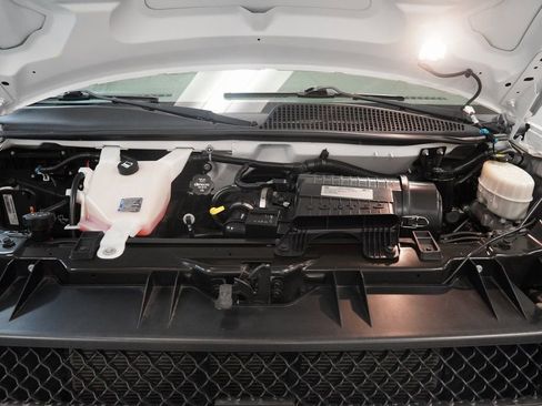 Used 2016 Chevrolet Express 3500 LT w/ LT Preferred Equipment Group image 17