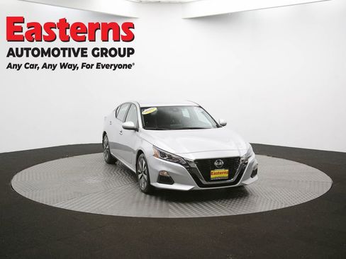 Used 2022 Nissan Altima 2.5 SV image 50