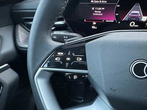 New 2025 Audi Q5 Premium image 32