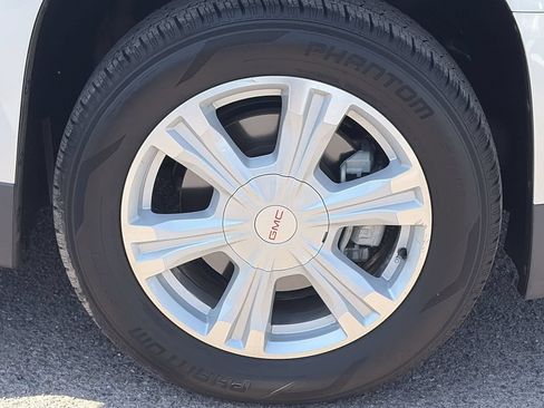 Used 2017 GMC Terrain SLE FWD image 9
