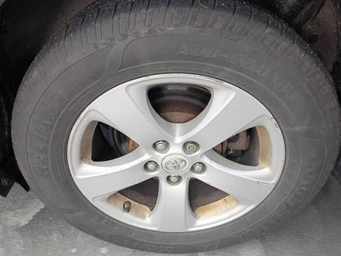 Used 2011 Toyota Sienna LE FWD image 19