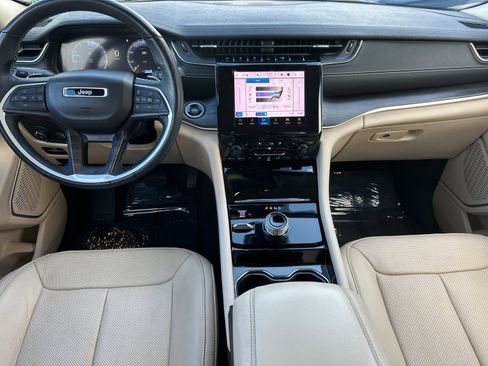 Used 2022 Jeep Grand Cherokee L Limited w/ Luxury Tech Group II image 13