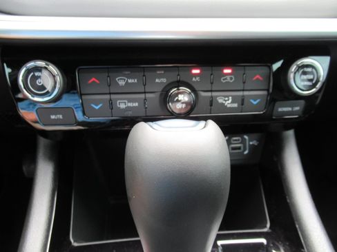 New 2026 Jeep Compass Limited AWD/4WD image 28