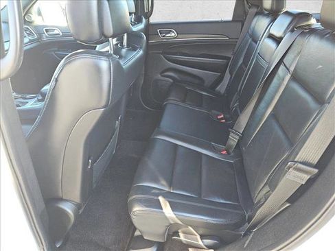 Used 2018 Jeep Grand Cherokee Limited image 20