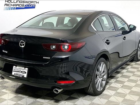 Used 2025 MAZDA MAZDA3 s FWD image 9