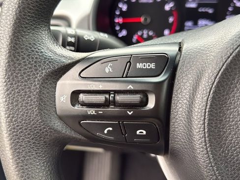 Used 2020 Kia Rio S image 19