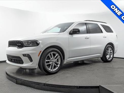 Used 2023 Dodge Durango GT RWD image 2