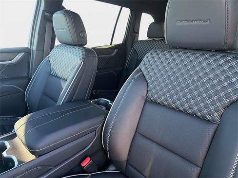 New 2026 GMC Acadia Denali w/ Super Cruise Package image 19