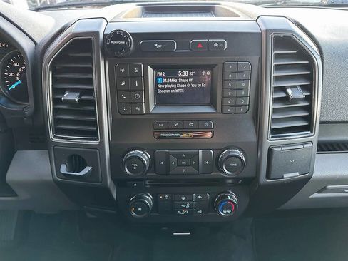 Used 2018 Ford F150 XLT image 17