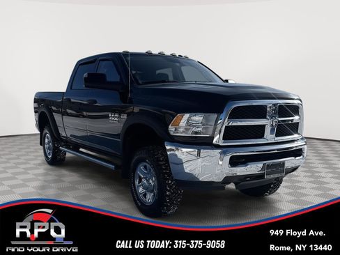 Used 2017 RAM 3500 Tradesman w/ Chrome Appearance Group image 7