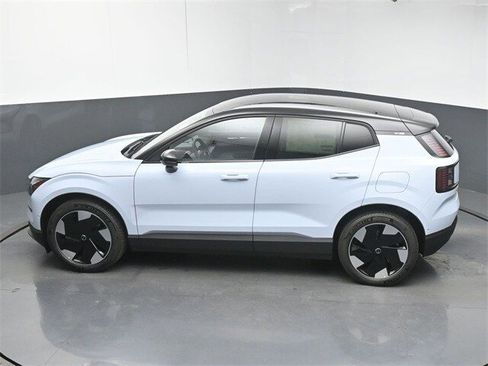 New 2025 Volvo EX30 Ultra w/ Climate Package image 41