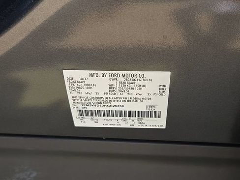 Used 2017 Ford Explorer XLT w/ Equipment Group 202A AWD/4WD image 29