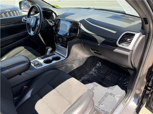 Used 2020 Jeep Grand Cherokee Trailhawk w/ Interior Metal Package AWD/4WD image 34