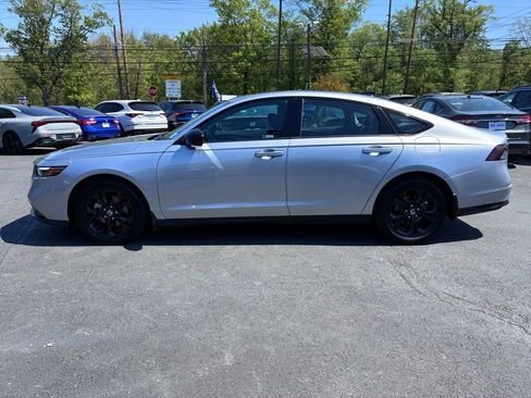 Used 2025 Honda Accord SE image 5