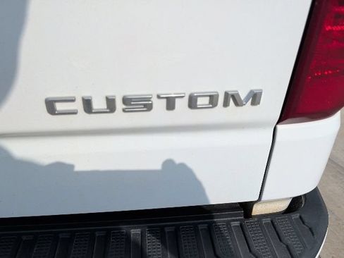 Used 2022 Chevrolet Silverado 1500 Custom AWD/4WD image 12