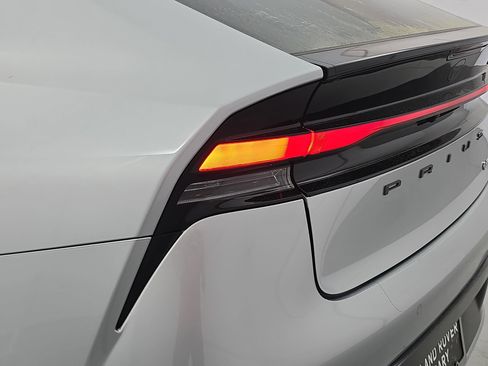 Used 2024 Toyota Prius Limited image 34