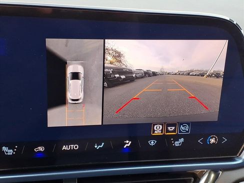 New 2026 Chevrolet Equinox EV LT image 19