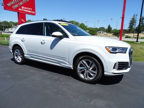 Used 2023 Audi Q7 3.0T Premium Plus AWD/4WD image 2