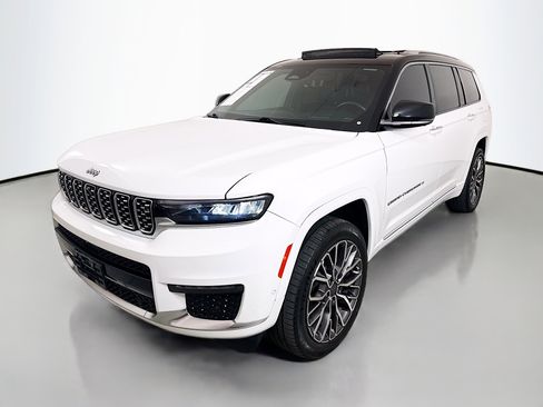 Used 2022 Jeep Grand Cherokee L Summit AWD/4WD image 3