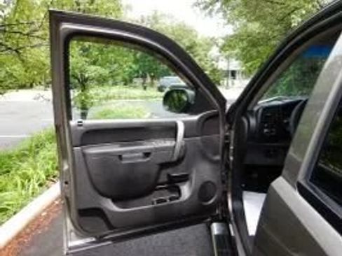 Used 2013 Chevrolet Silverado 1500 LT w/ All-Star Edition AWD/4WD image 10