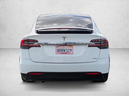Used 2016 Tesla Model X 75D image 7