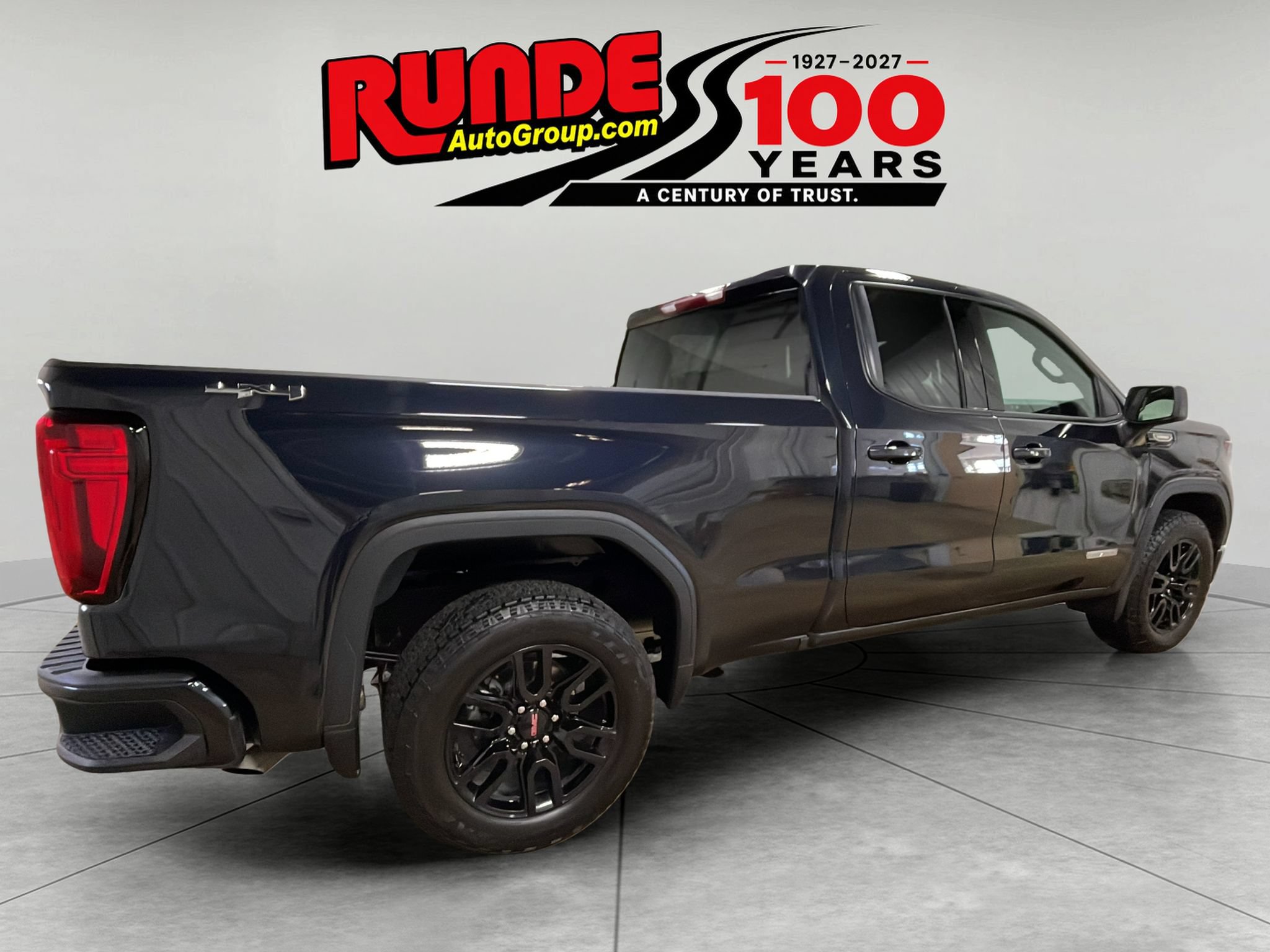 Used 2025 GMC Sierra 1500 Elevation AWD/4WD image 5