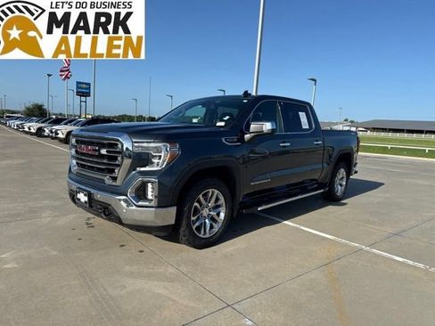 Used 2019 GMC Sierra 1500 SLT w/ SLT Premium Plus Package AWD/4WD image 2