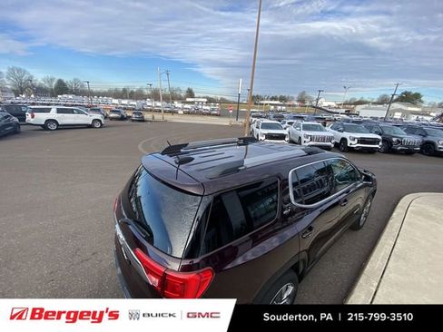 Used 2018 GMC Acadia SLT image 22