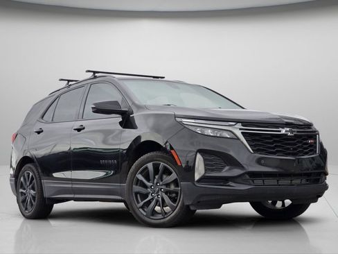 Used 2022 Chevrolet Equinox RS w/ RS Leather Package AWD/4WD image 2